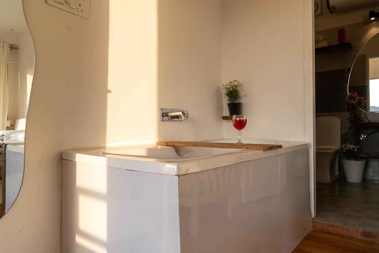 Ecstasy By Thhpsociety Bathtub Rooms Mukteshwar Kültér fotó